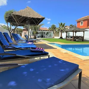 https://villa-amelie-antigua-fuerteventura.in-canary-islands.com